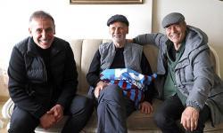 Türk futbolunun efsanesi Ahmet Suat Özyazıcı ameliyat oldu