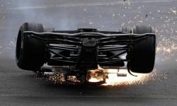 Formula 1'de korkunç kaza! Guanyu Zhou'nun aracı takla attı