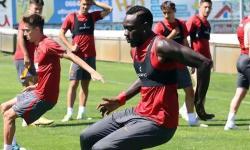 Diagne Galatasaray'ın kampından transfer için ayrıldı!