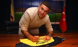 Fenerbahçe, Tiago Çukur'u resmen kadrosuna kattı!