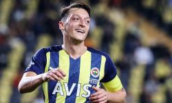 Mesut Özil Fenerbahçe’den ayrılıyor: Süper Lig’de devam edecek