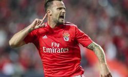 İsviçreli Golcü Haris Seferovic Aslan Oluyor