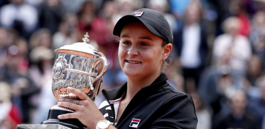 Fransa Açık'ta kadınlarda şampiyon Ashleigh Barty