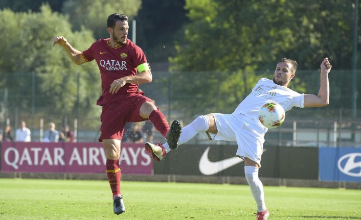 Roma farklı kazandı! Kolarov ve Cengiz'den 1'er gol
