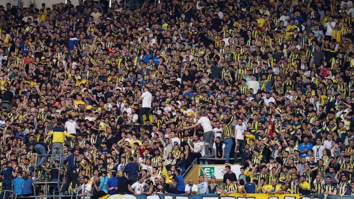 115048230-fenerbahce