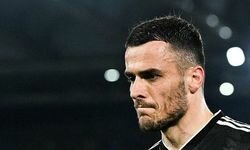 Fenerbahçe'de Kostic Formayı Kapıyor! Bakın Kimin Yerine Oynayacak?