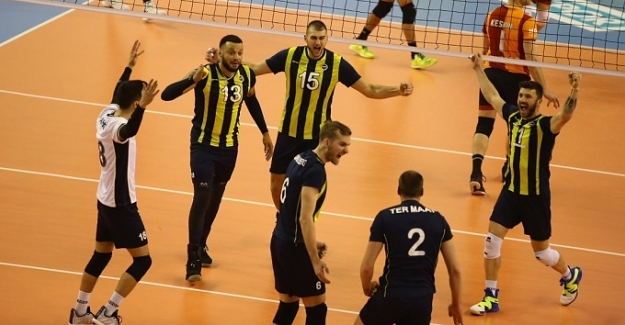 Fenerbahçe, Galatasaray'ı yendi ve şampiyon oldu!