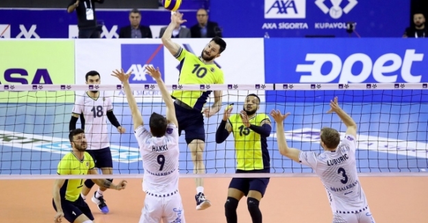 Voleybol finalinde derbi heyecanı!