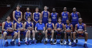 Anadolu Efes perdeyi İspanya'da açıyor