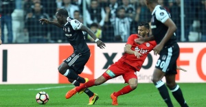 Beşiktaş 3 puanı, 3 golle aldı!