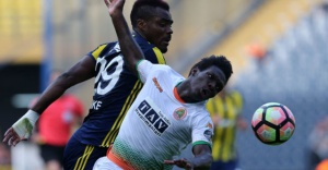 Emenike önce yazdı sonra sildi!