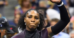 Serena sezonu kapattı