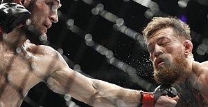 Khabib dövdü, McGregor spora küstü!