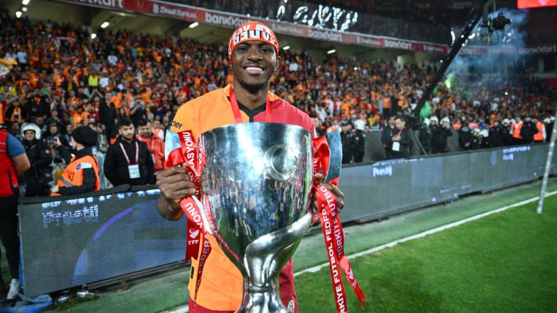 Galatasaray’dan Osimhen Hamlesi: “Kalmak İsterse Bonservisini Alırız”