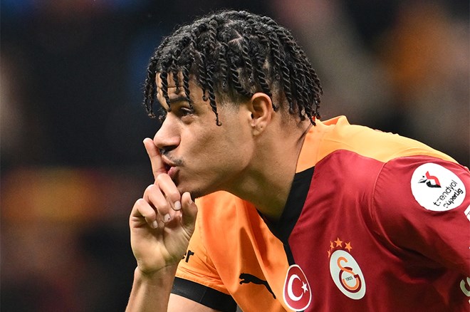 Gabriel Sara Transferinde Şaşırtan Hamle! Manchester City Derken Leeds United Sahneye Çıktı